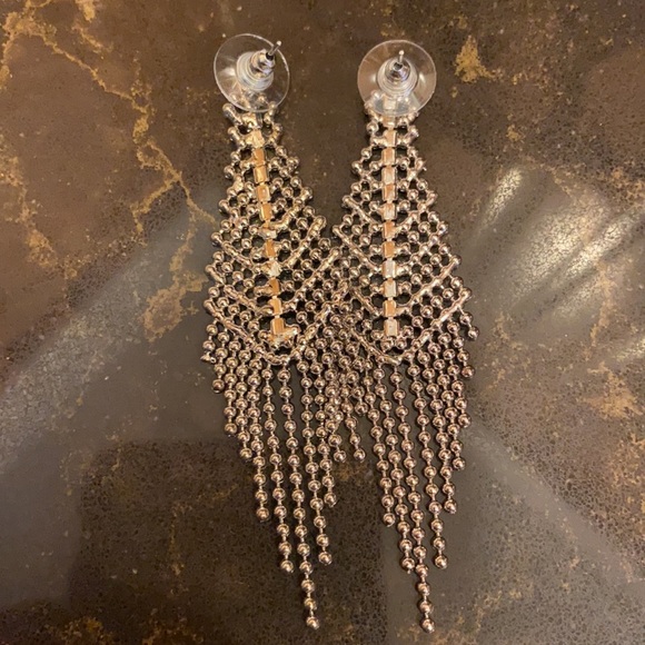 NWOT Nordstrom Rhinestones Dangle Earrings! - Picture 6 of 7